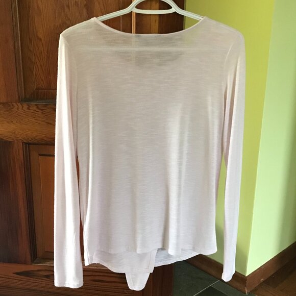RW&CO. Medium Mauve Semi Sheer Tee Top - Picture 4 of 4